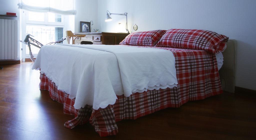 Fil Rouge Apartment Милано Стая снимка